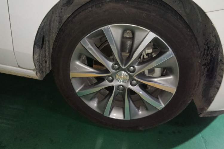 Used Buick GL6 2019 18T 6-Seater Connected Luxury Version China VI Standard Right Front Wheel Hub
