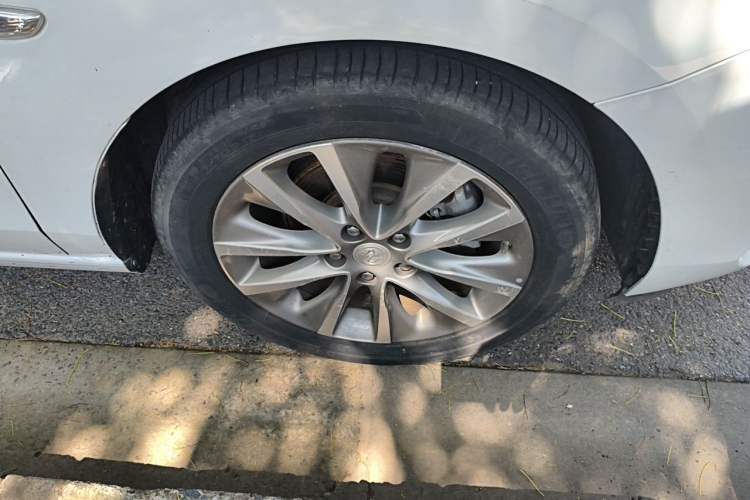 Used Buick GL6 2019 18T 6-Seater Connected Luxury Version China VI Standard Right Front Wheel Hub