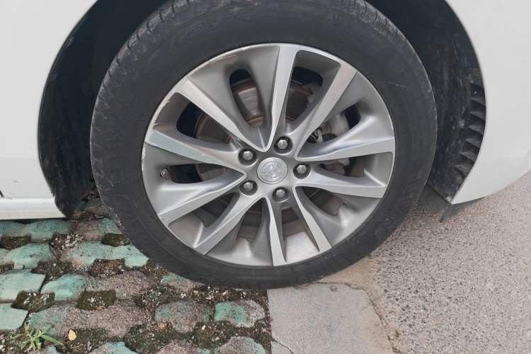 Used Buick GL6 2019 18T 6-Seater Connected Luxury Version China VI Standard Right Front Wheel Hub