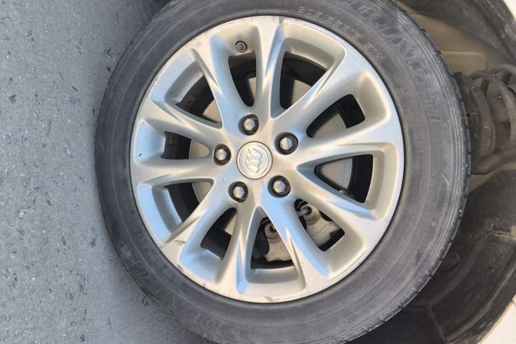 Used Buick GL6 2019 18T 6-Seater Elite Version China V Standard Right Front Wheel Hub