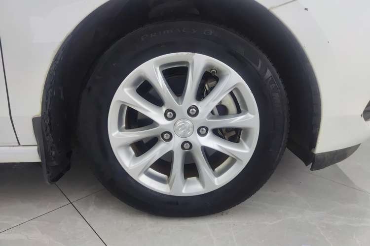 Used Buick GL6 2019 18T 5-Seater Elite Version China V Standard Right Front Wheel Hub