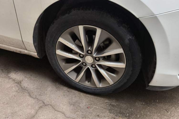 Used Buick GL6 2019 18T 6-Seater Connected Luxury Version China V Standard Right Front Wheel Hub