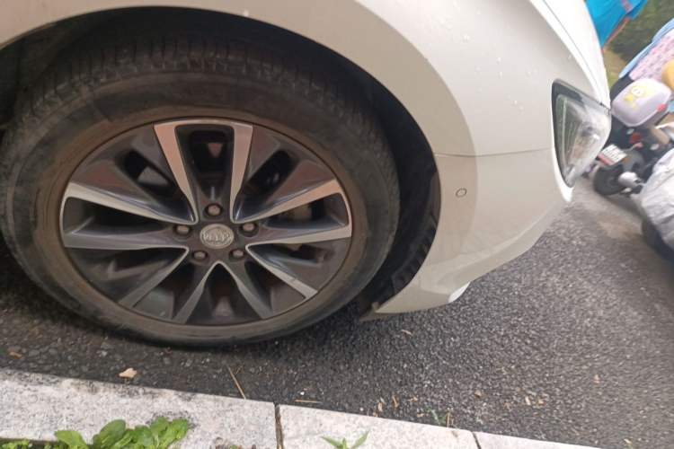 Used Buick GL6 2019 18T 6-Seater Connected Luxury Version China V Standard Right Front Wheel Hub