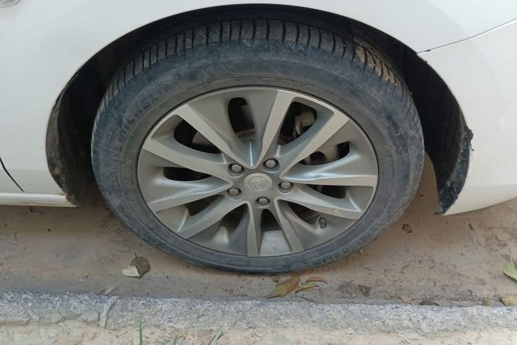 Used Buick GL6 2019 18T 6-Seater Connected Luxury Version China VI Standard Right Front Wheel Hub