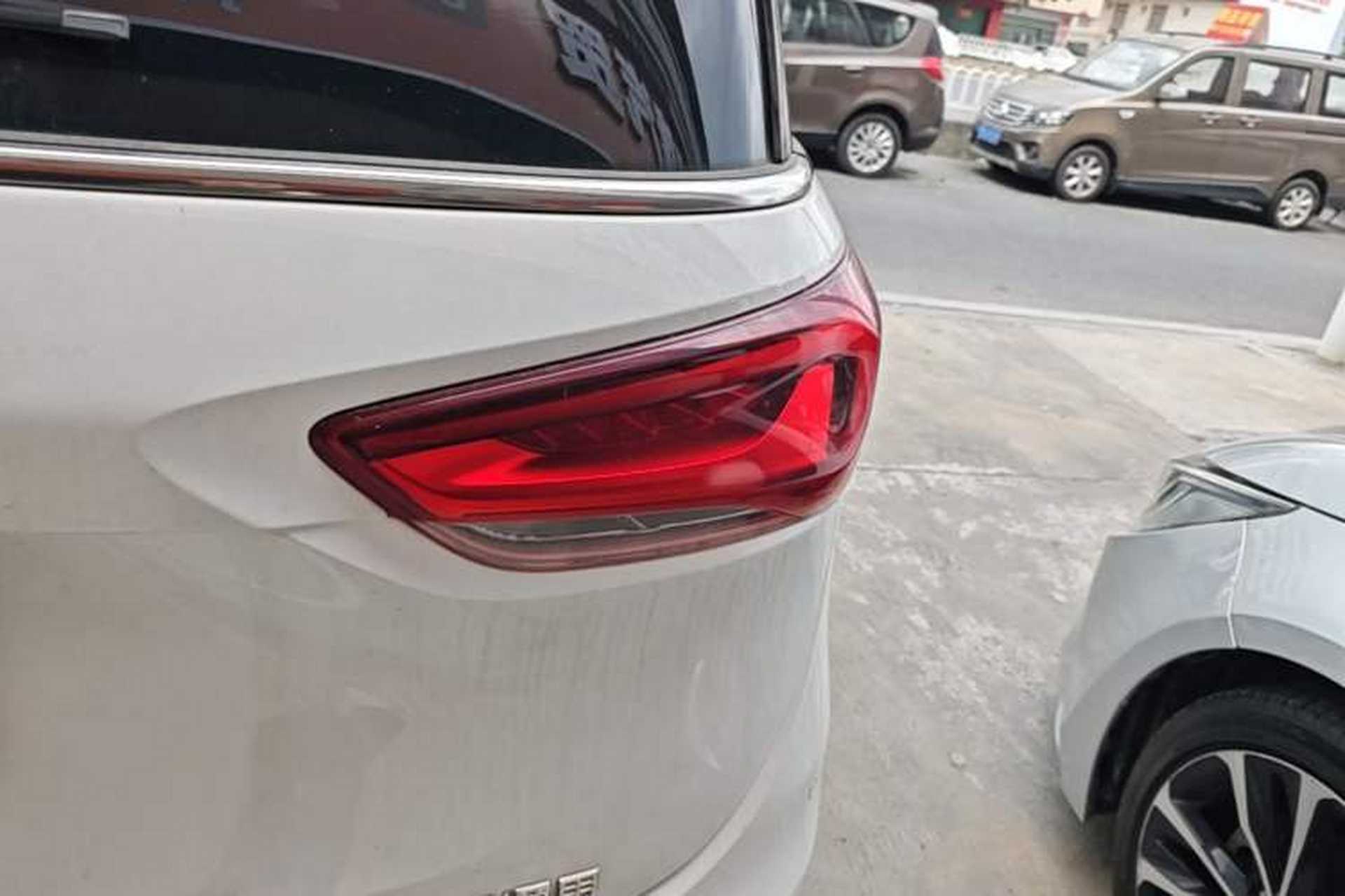 Used Buick GL6 2019 18T 5-Seater Elite Version China V Standard Right Rear Taillight