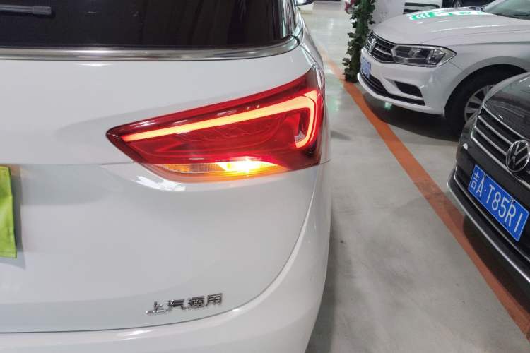 Used Buick GL6 2019 18T 6-Seater Connected Luxury Version China VI Standard Right Rear Taillight