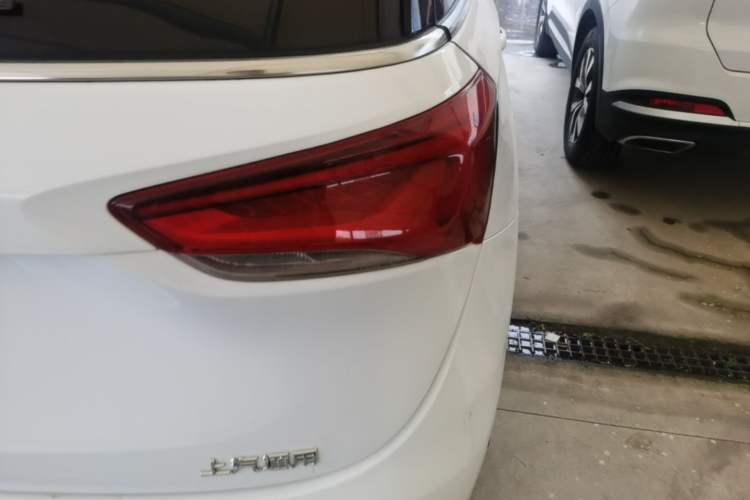 Used Buick GL6 2019 18T 6-Seater Connected Luxury Version China VI Standard Right Rear Taillight
