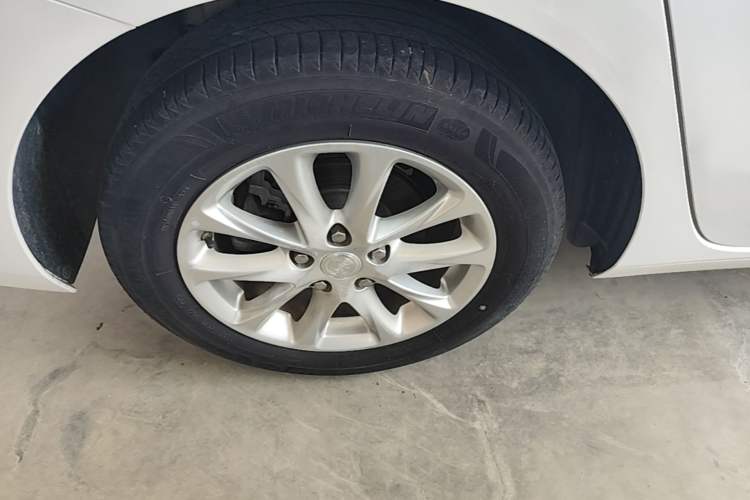 Used Buick GL6 2019 18T 6-Seater Elite Version China VI Standard Right Rear Wheel Hub