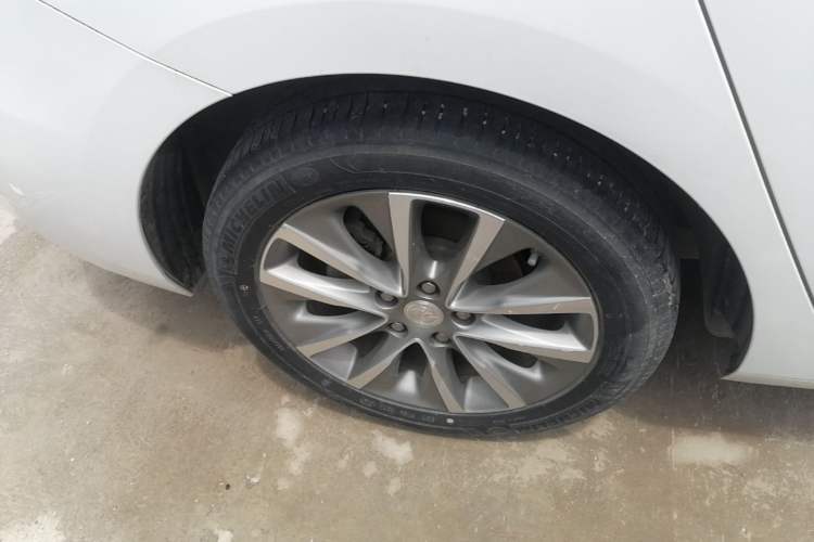 Used Buick GL6 2019 18T 6-Seater Connected Luxury Version China VI Standard Right Rear Wheel Hub