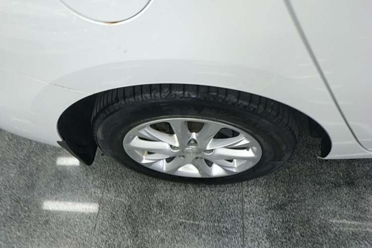 Used Buick GL6 2019 18T 6-Seater Elite Version China VI Standard Right Rear Wheel Hub