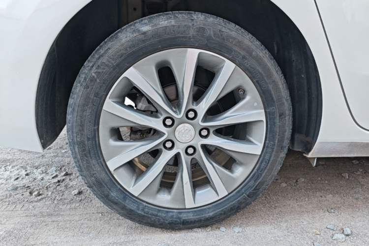 Used Buick GL6 2019 18T 6-Seater Connected Luxury Version China V Standard Right Rear Wheel Hub