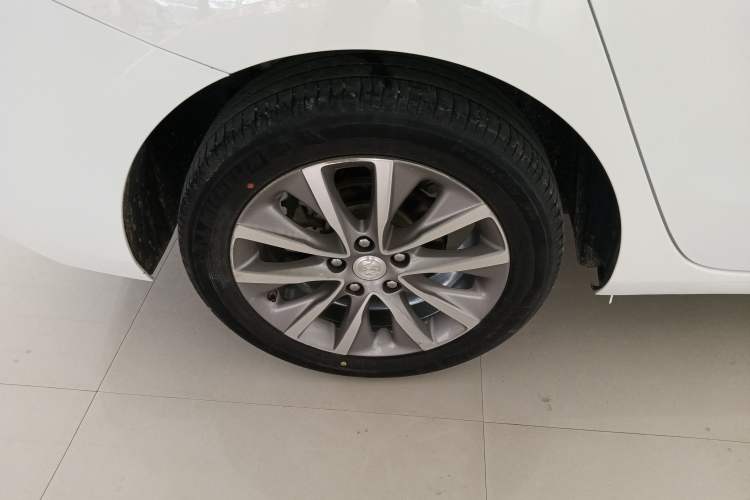 Used Buick GL6 2019 18T 6-Seater Connected Luxury Version China VI Standard Right Rear Wheel Hub