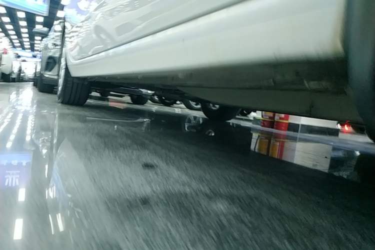 Used Buick GL6 2019 18T 6-Seater Elite Version China VI Standard Right Side Sill