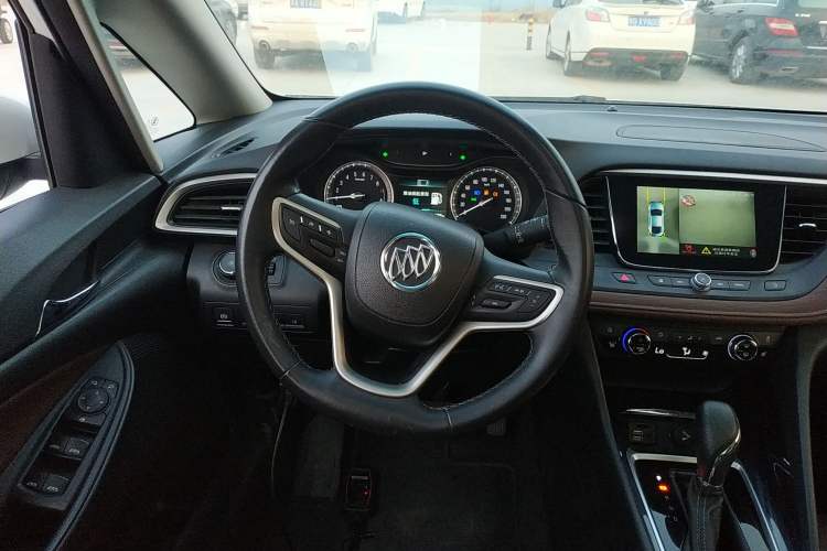 Used Buick GL6 2019 18T 6-Seater Connected Luxury Version China V Standard Steering Wheel