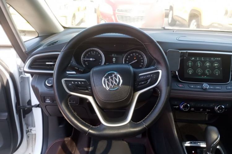 Used Buick GL6 2019 18T 6-Seater Connected Luxury Version China VI Standard Steering Wheel