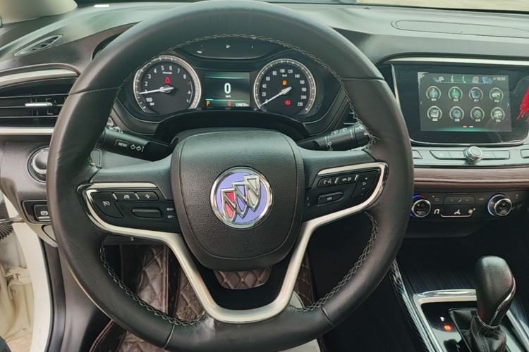 Used Buick GL6 2019 18T 6-Seater Connected Luxury Version China VI Standard Steering Wheel