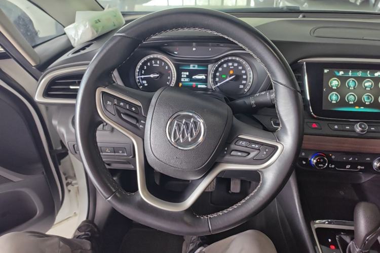 Used Buick GL6 2019 18T 6-Seater Connected Luxury Version China VI Standard Steering Wheel