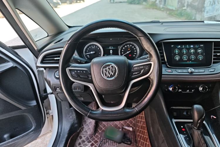 Used Buick GL6 2019 18T 6-Seater Connected Luxury Version China V Standard Steering Wheel