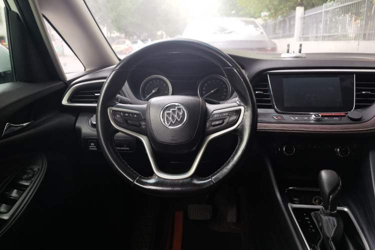 Used Buick GL6 2019 18T 6-Seater Connected Luxury Version China VI Standard Steering Wheel