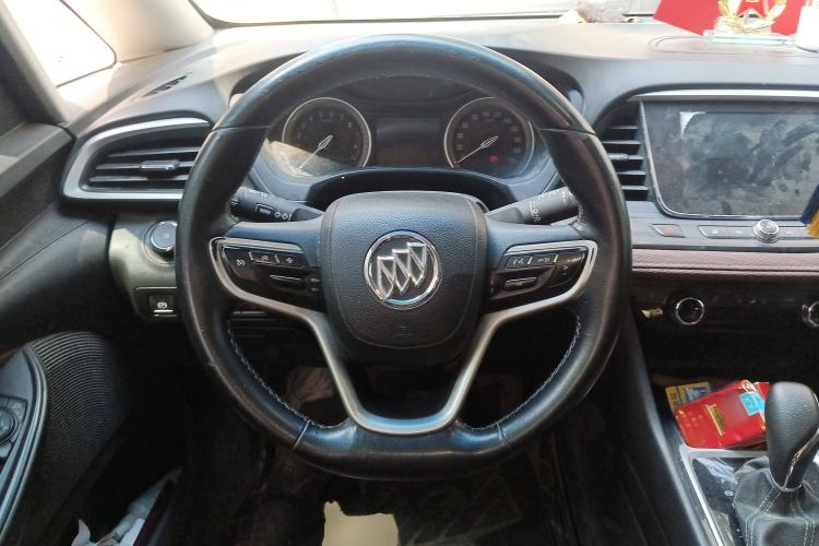 Used Buick GL6 2019 18T 6-Seater Connected Luxury Version China VI Standard Steering Wheel