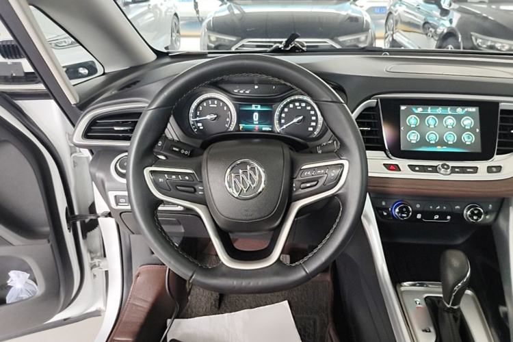 Used Buick GL6 2019 18T 6-Seater Connected Luxury Version China VI Standard Steering Wheel