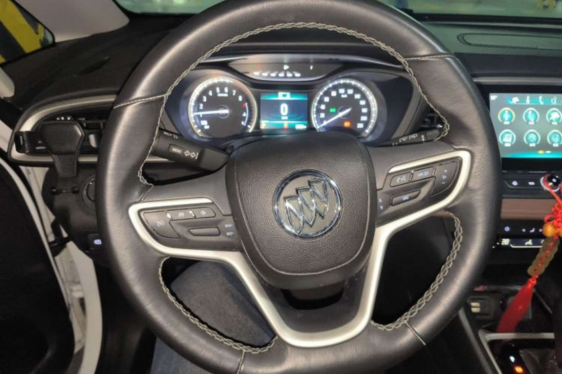 Used Buick GL6 2019 18T 6-Seater Connected Luxury Version China VI Standard Steering Wheel
