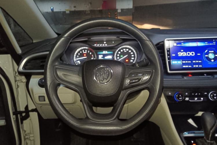 Used Buick GL6 2019 18T 6-Seater Elite Version China VI Standard Steering Wheel