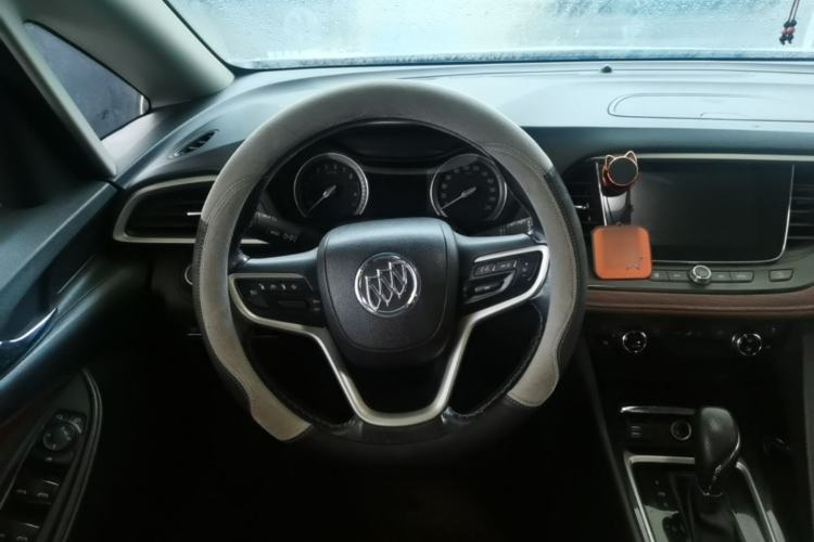 Used Buick GL6 2019 18T 6-Seater Connected Luxury Version China VI Standard Steering Wheel