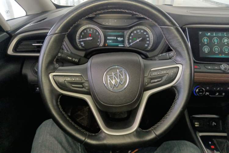 Used Buick GL6 2019 18T 6-Seater Connected Luxury Version China VI Standard Steering Wheel