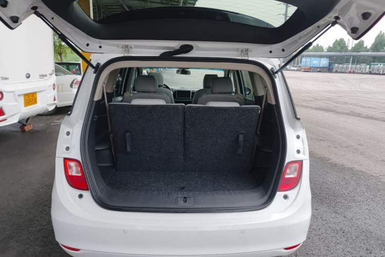 Used Buick GL6 2019 18T 6-Seater Elite Version China V Standard Trunk