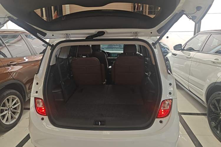 Used Buick GL6 2019 18T 6-Seater Connected Luxury Version China V Standard Trunk