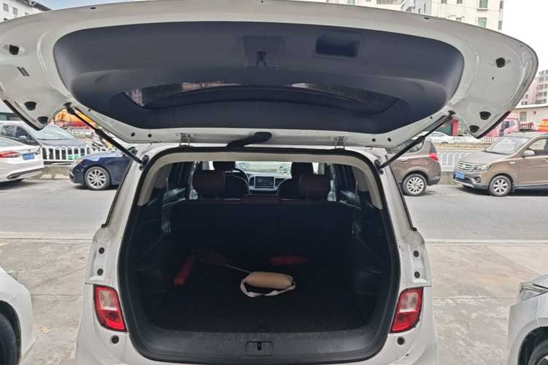 Used Buick GL6 2019 18T 5-Seater Elite Version China V Standard Trunk