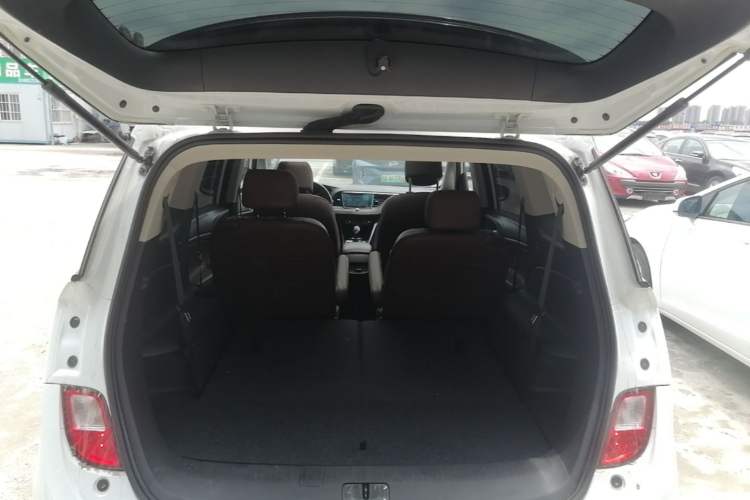 Used Buick GL6 2019 18T 6-Seater Connected Luxury Version China VI Standard Trunk