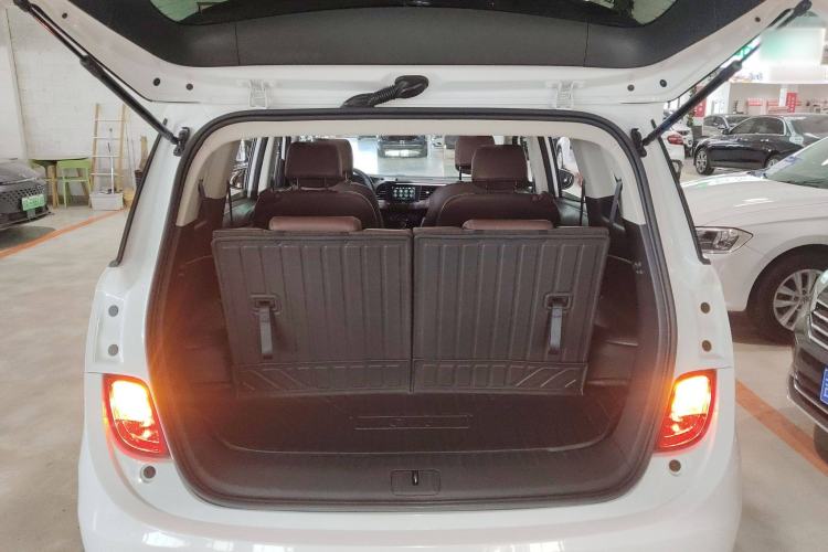 Used Buick GL6 2019 18T 6-Seater Connected Luxury Version China VI Standard Trunk