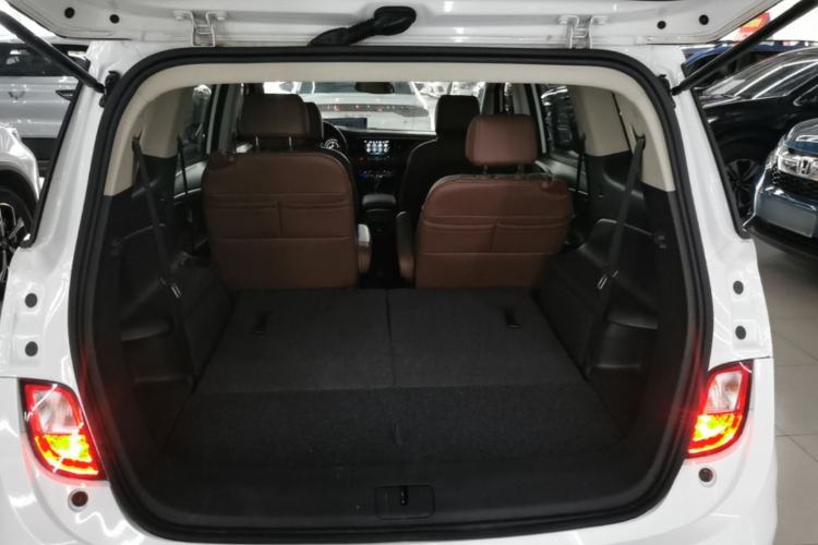 Used Buick GL6 2019 18T 6-Seater Connected Luxury Version China VI Standard Trunk