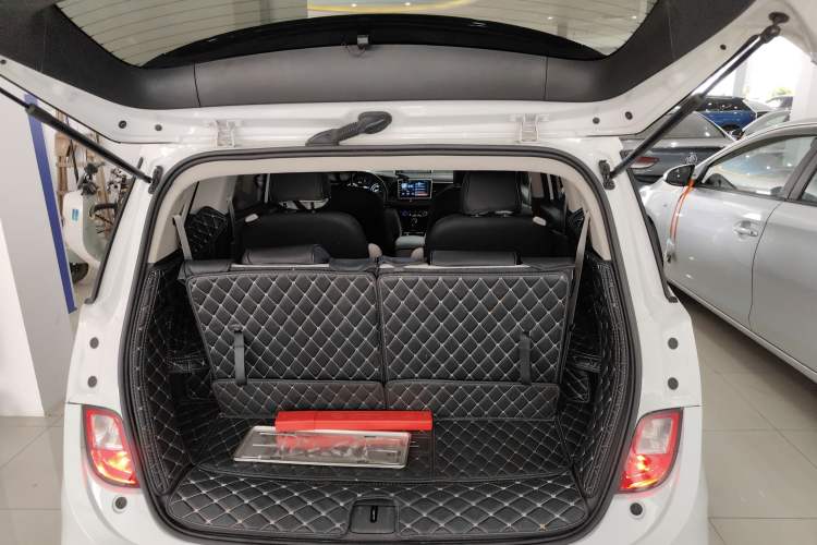 Used Buick GL6 2019 18T 6-Seater Elite Version China V Standard Trunk