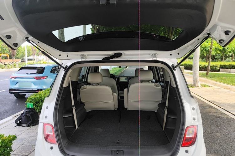 Used Buick GL6 2019 18T 6-Seater Elite Version China V Standard Trunk
