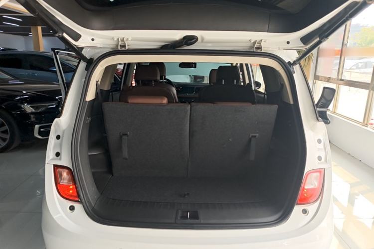 Used Buick GL6 2019 18T 6-Seater Connected Luxury Version China VI Standard Trunk