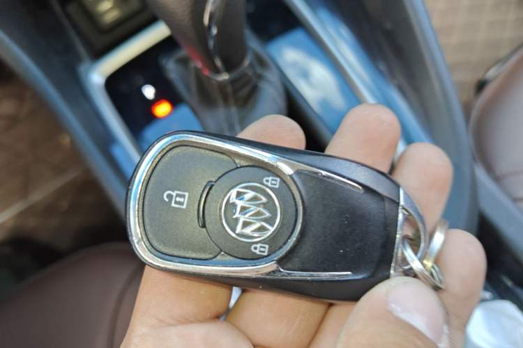 Used Buick GL6 2019 18T 6-Seater Connected Luxury Version China VI Standard Vehicle Key