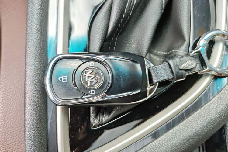 Used Buick GL6 2019 18T 5-Seater Connected Luxury Version China V Standard Vehicle Key