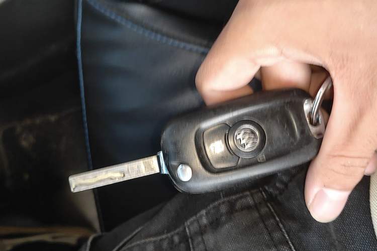 Used Buick GL6 2019 18T 6-Seater Elite Version China VI Standard Vehicle Key
