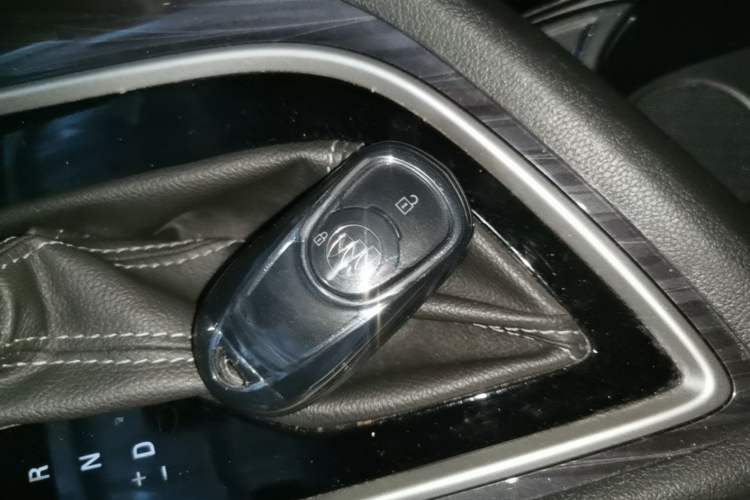 Used Buick GL6 2019 18T 6-Seater Connected Luxury Version China VI Standard Vehicle Key