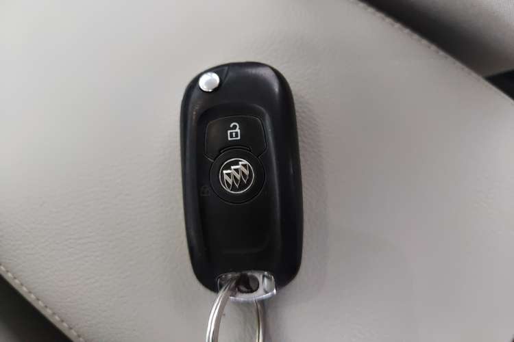 Used Buick GL6 2019 18T 5-Seater Elite Version China V Standard Vehicle Key