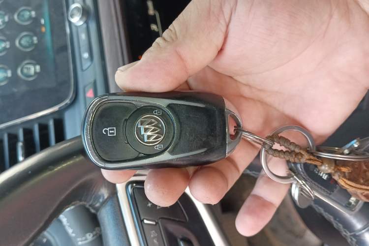 Used Buick GL6 2019 18T 6-Seater Connected Luxury Version China VI Standard Vehicle Key