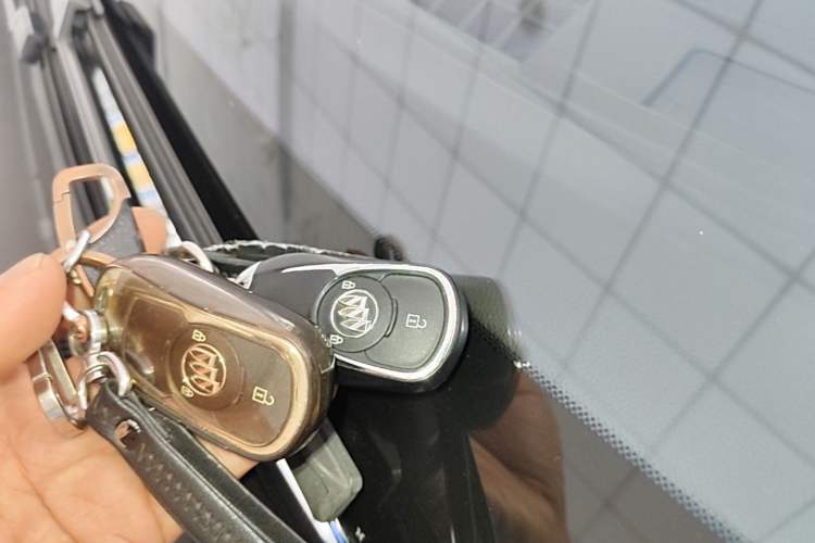 Used Buick GL6 2019 18T 6-Seater Connected Luxury Version China VI Standard Vehicle Key