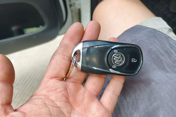 Used Buick GL6 2019 18T 6-Seater Elite Version China VI Standard Vehicle Key