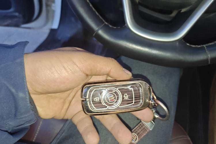 Used Buick GL6 2019 18T 5-Seater Connected Luxury Version China V Standard Vehicle Key