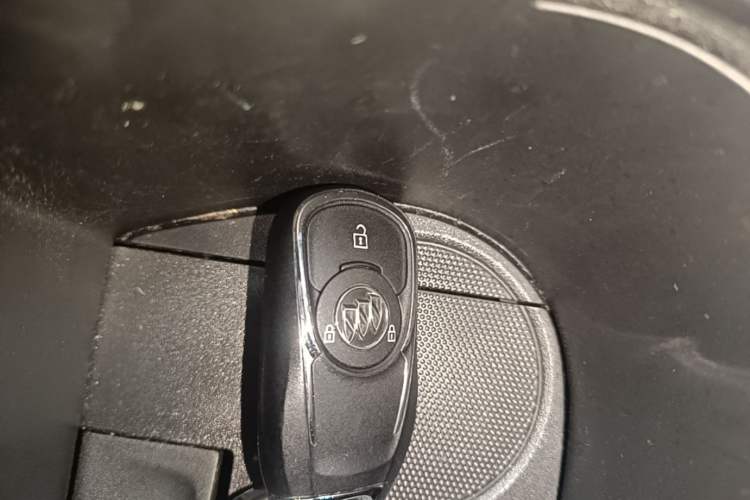 Used Buick GL6 2019 18T 6-Seater Connected Luxury Version China VI Standard Vehicle Key