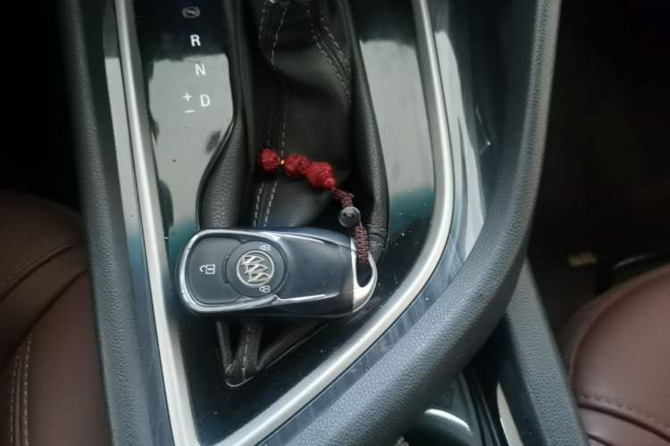 Used Buick GL6 2019 18T 6-Seater Connected Luxury Version China VI Standard Vehicle Key