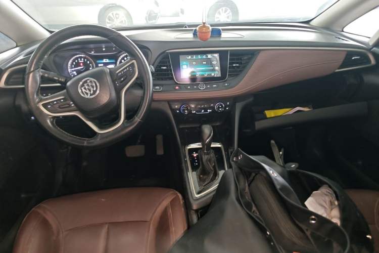 Used Buick GL6 2019 18T 6-Seater Connected Luxury Version China V Standard Center Console